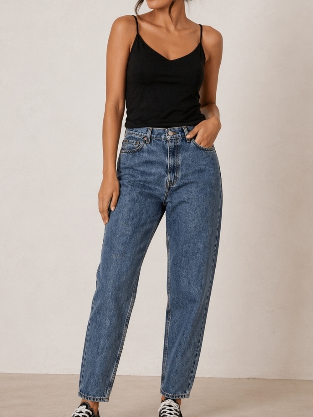 LEVI'S 550 Relaxed High Rise Tapered Leg Baddie Jeans